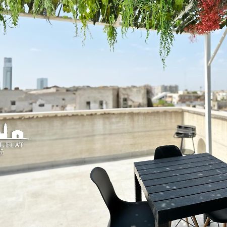 Lecce Central Flat - Attico Con Patio E Parcheggio Privato Apartment Ngoại thất bức ảnh